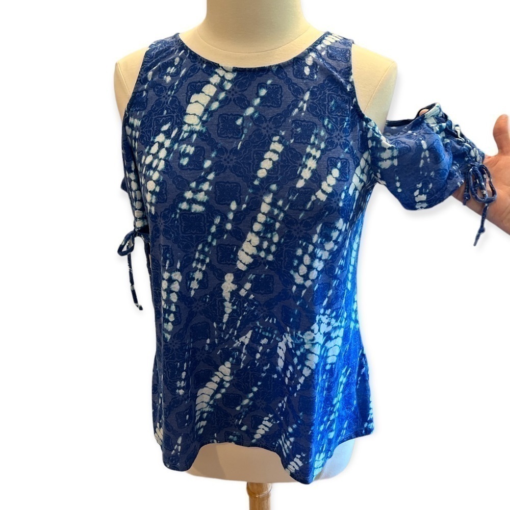 Venus Lace Up Cold Shoulder Blue White Tie Dye Scoop Neckline Lightweight Size L